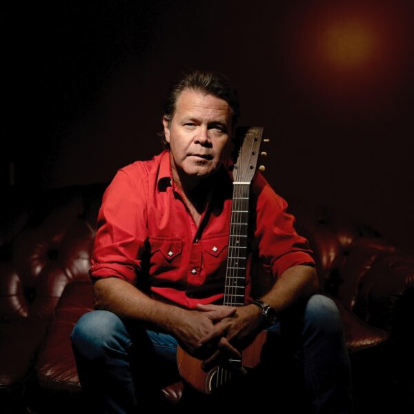 Troy Cassar-Daley returns to Sonic Sherpa!